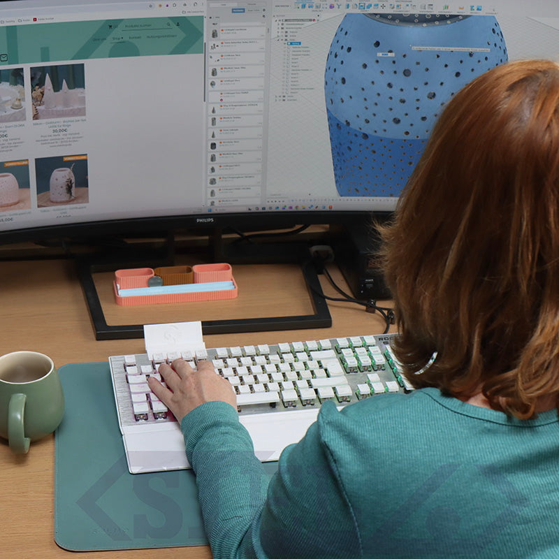 Designprozess-Kreation von Silikonform-Software-Programm-SIELSHOP-OnlineShop-Verkauf-Schreibtische-Ina Janssen