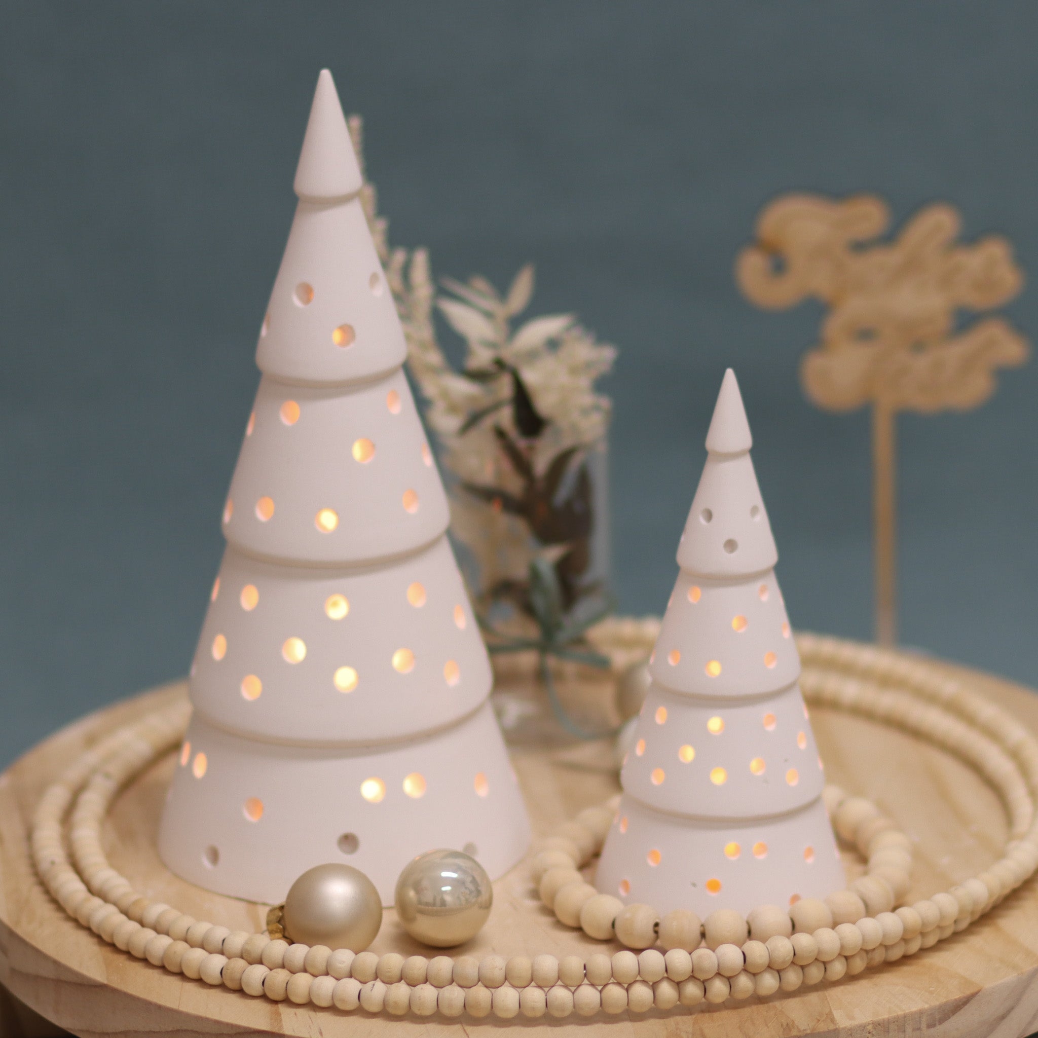 THEO - Tannenbaum beleuchtet gross